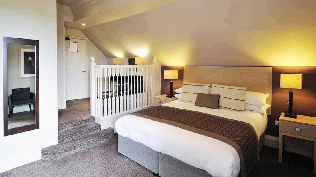 Nutfield Priory Hotel & Spa Redhill  Exterior photo